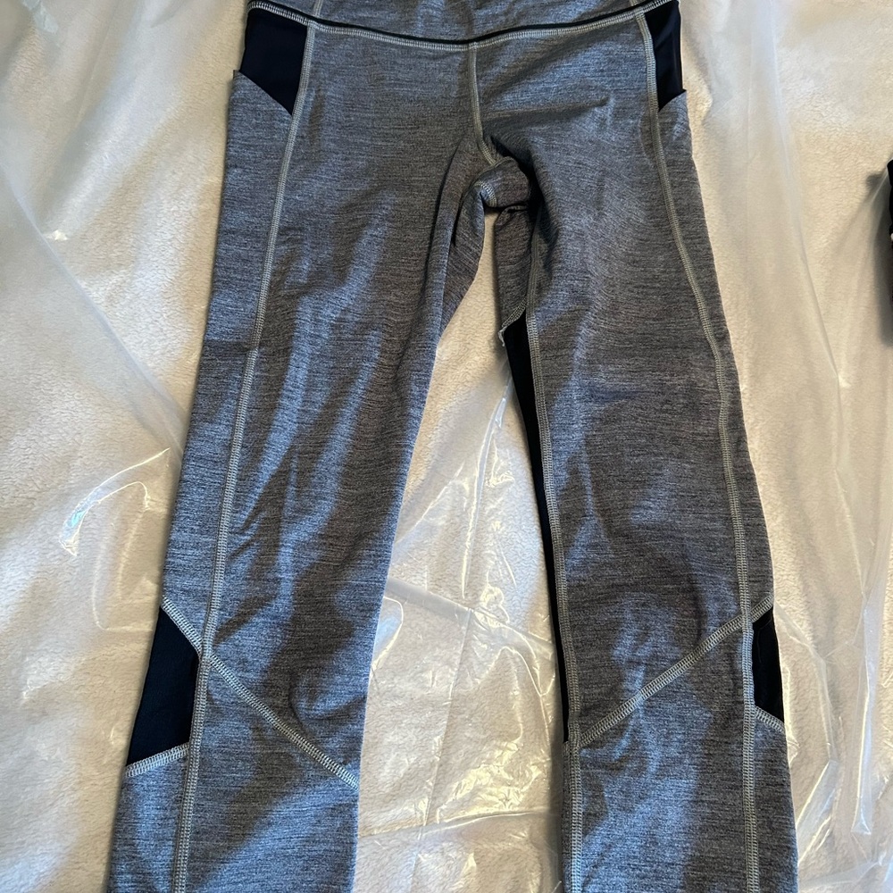 Lululemon Gray and Black leggings